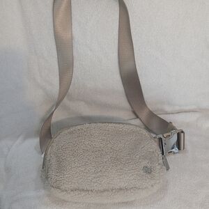 Lululemon Sherpa Crossbody Bag